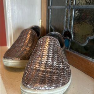 Ecco (danish design) Brown Woven Slip-On Loafers with Textured Design. 8.5